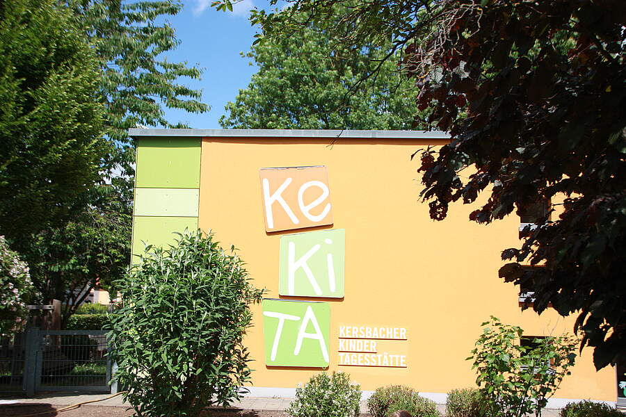 Kita Kersbach mit Schriftzug
