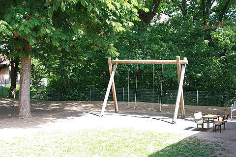 Kinderschaukel in der Kita