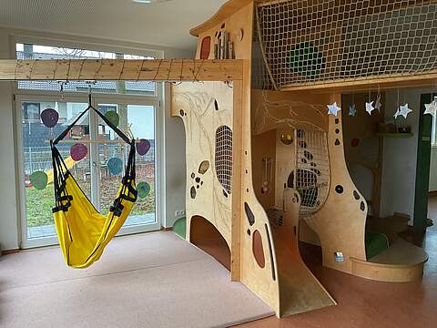 Gruppenraum mit Spielmöglichkeiten