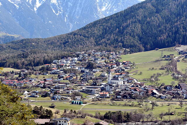 Panoramabild der Stadt Roppen