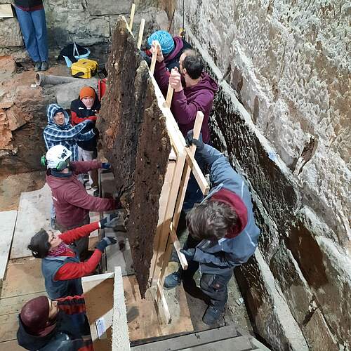 Personen auf der Rathausbaustelle Forchheim
